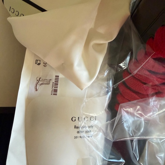 Gucci Women's Magnum Calf Web Black Boots with Red Laces. - Picture 10 of 10